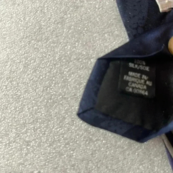 ❤️Host Picks❤️[L54”]Piano Print Navy  Blue Silk Tie - Picture 5 of 5